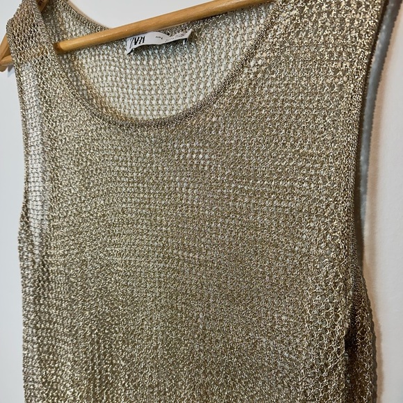 Zara Women’s Metallic Gold Mesh Tank Top - Picture 4 of 5